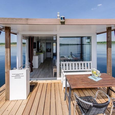 Feststehendes Hausboot Hotel Kolonie Zern Kültér fotó